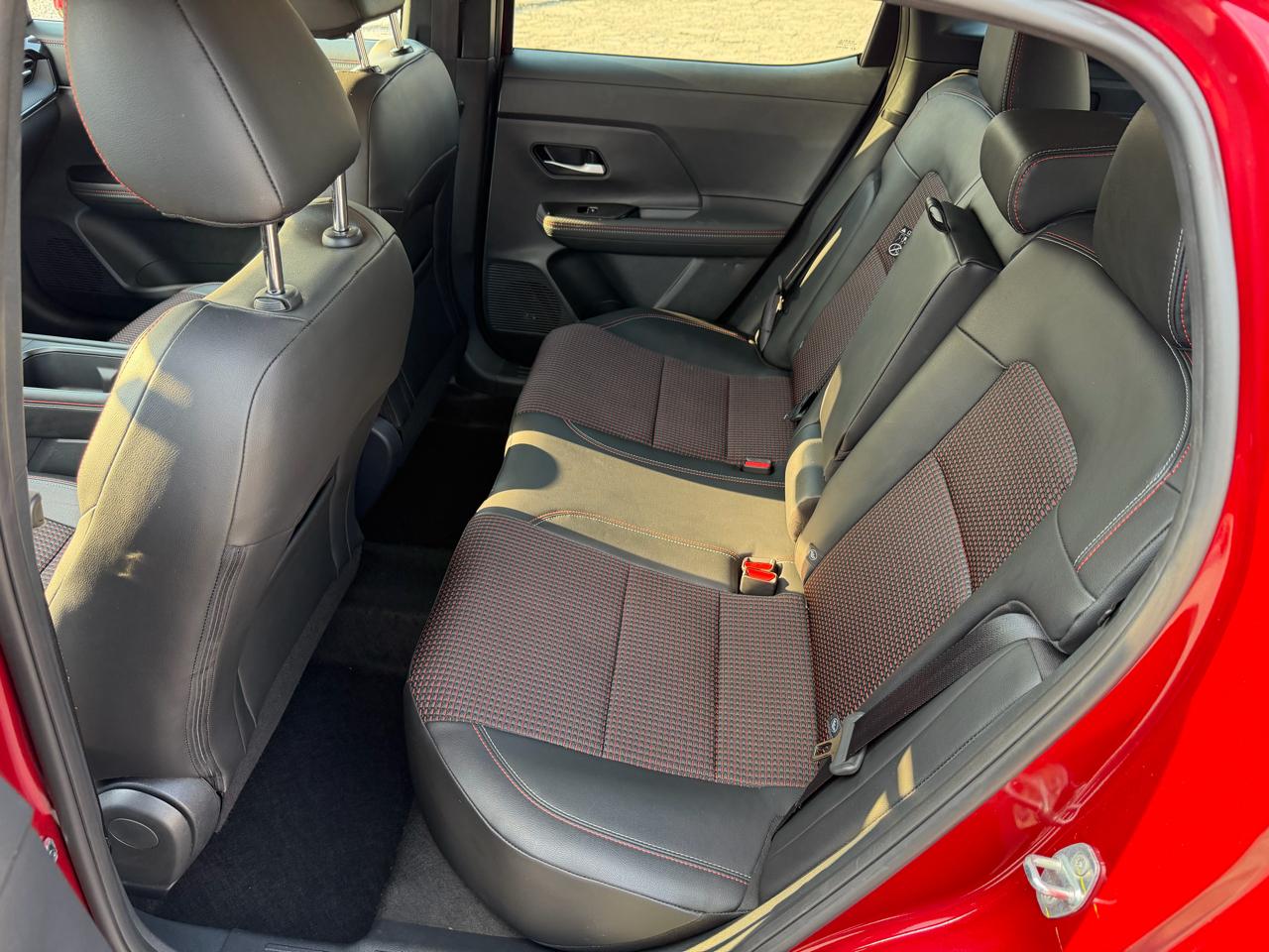 Nissan Kicks SR 2025