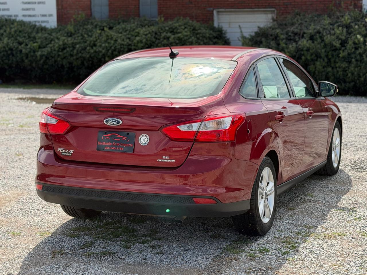Ford Focus SE Sedan 2014