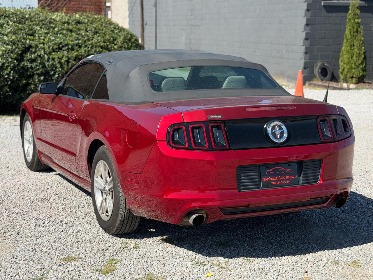 Ford Mustang V6 Convertible 2014