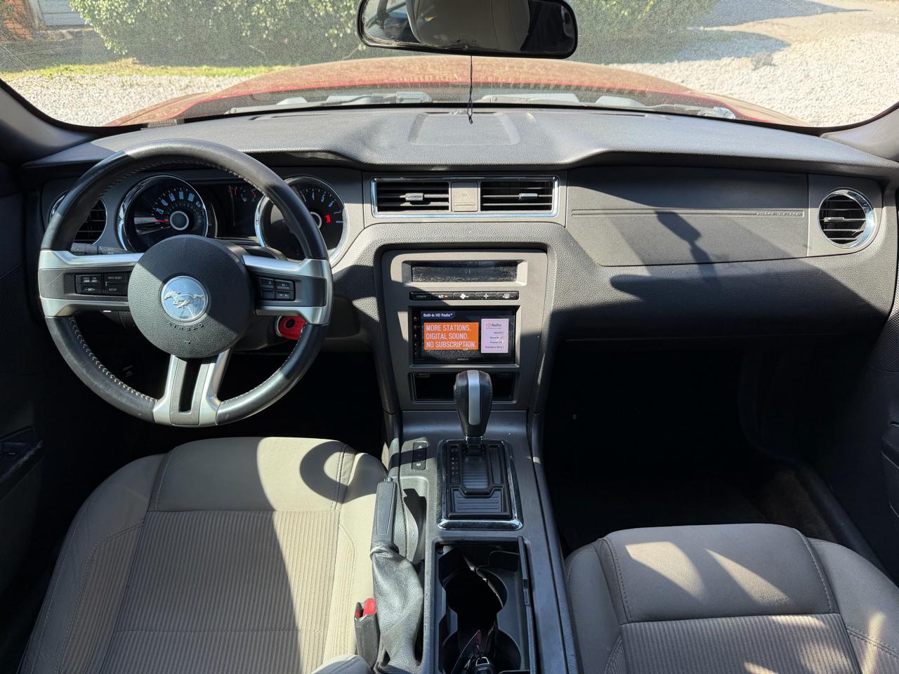 Ford Mustang V6 Convertible 2014