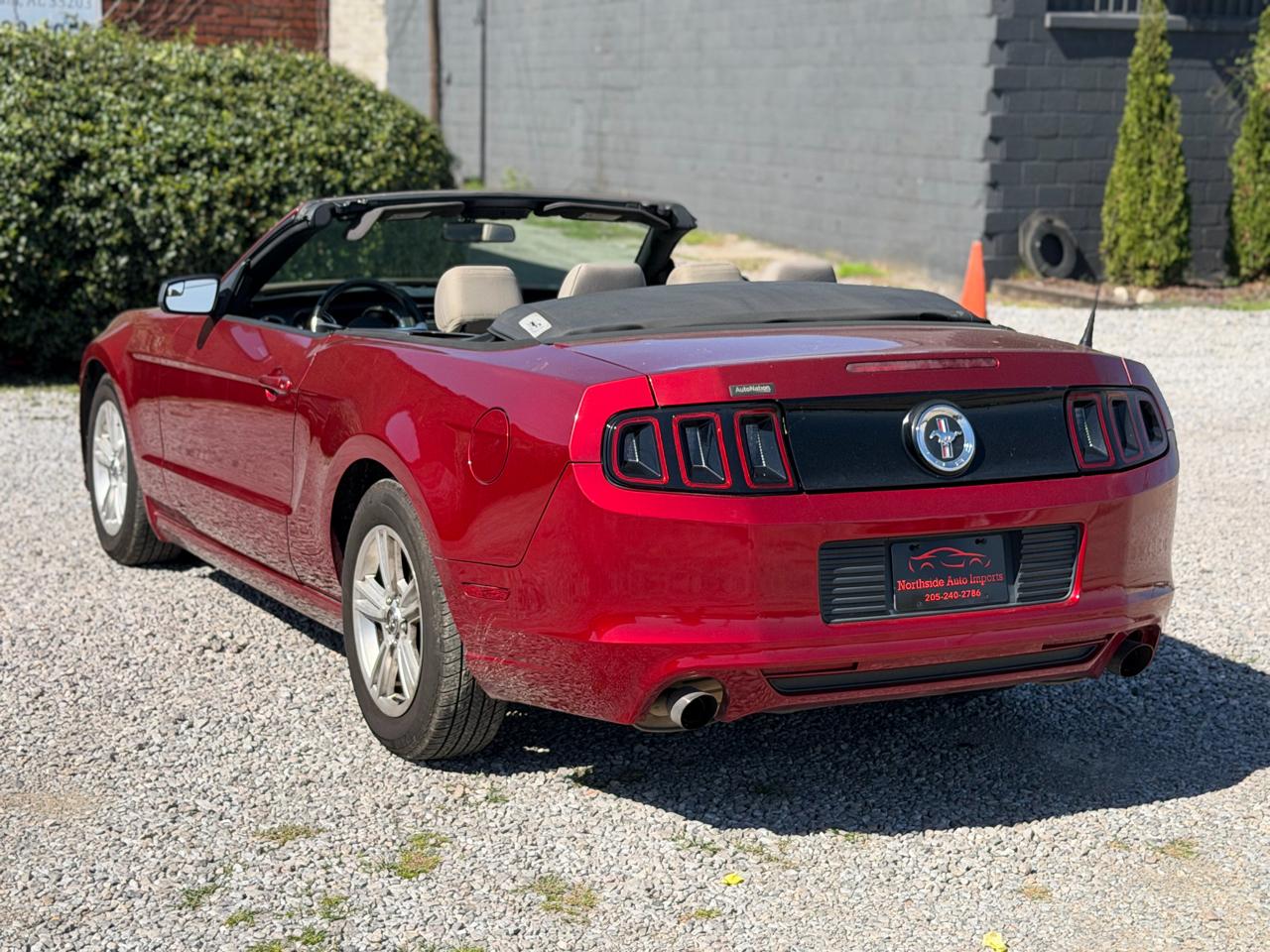 Ford Mustang V6 Convertible 2014