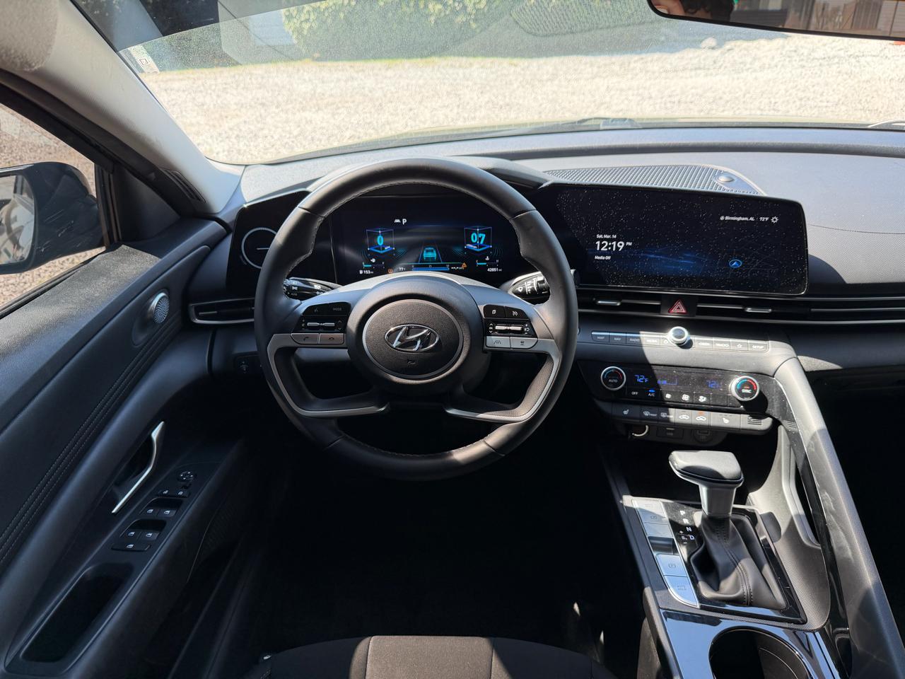 Hyundai Elantra SEL 2023