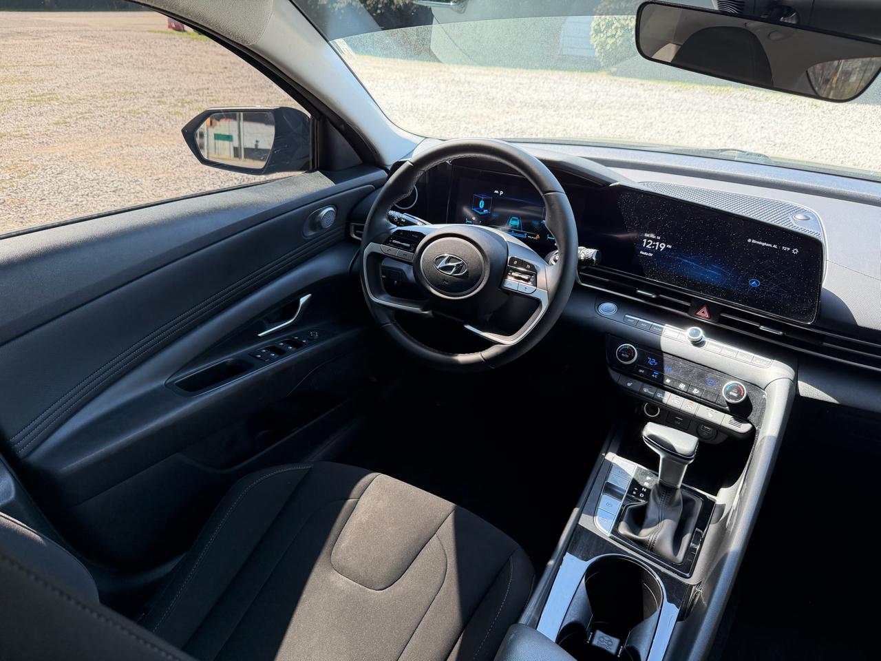 Hyundai Elantra SEL 2023