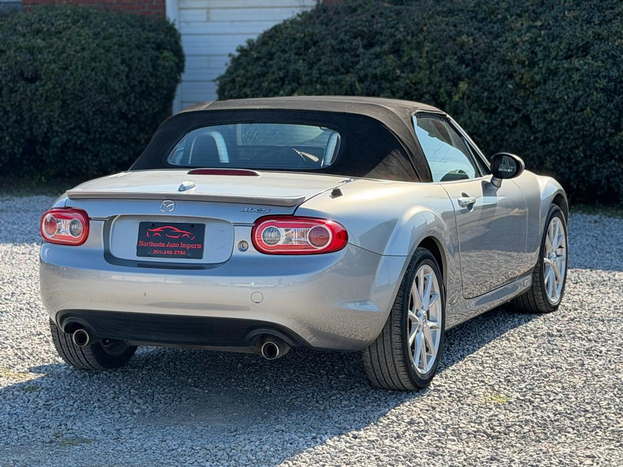 Mazda MX-5 Miata Grand Touring 2010