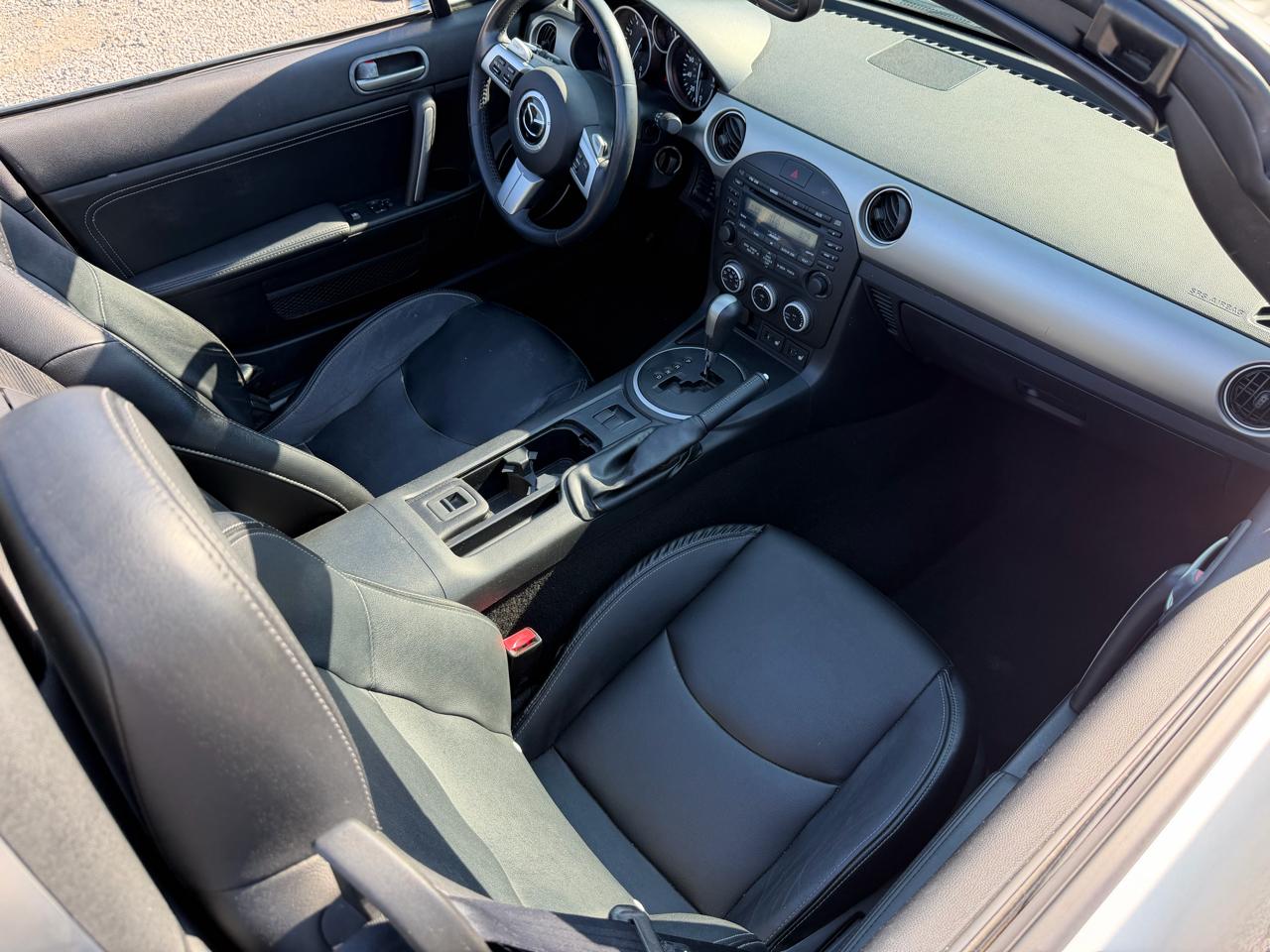 Mazda MX-5 Miata Grand Touring 2010