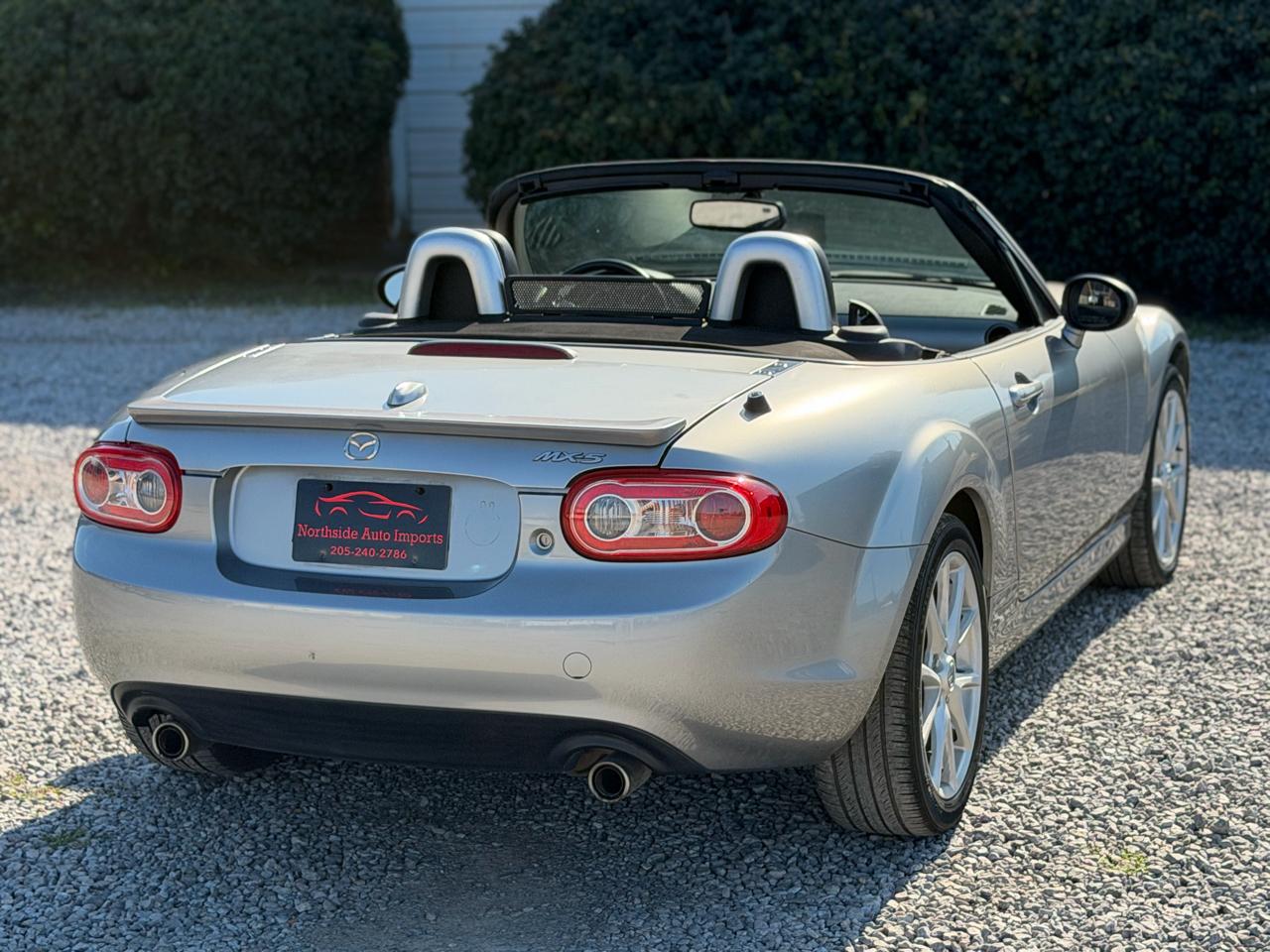 Mazda MX-5 Miata Grand Touring 2010