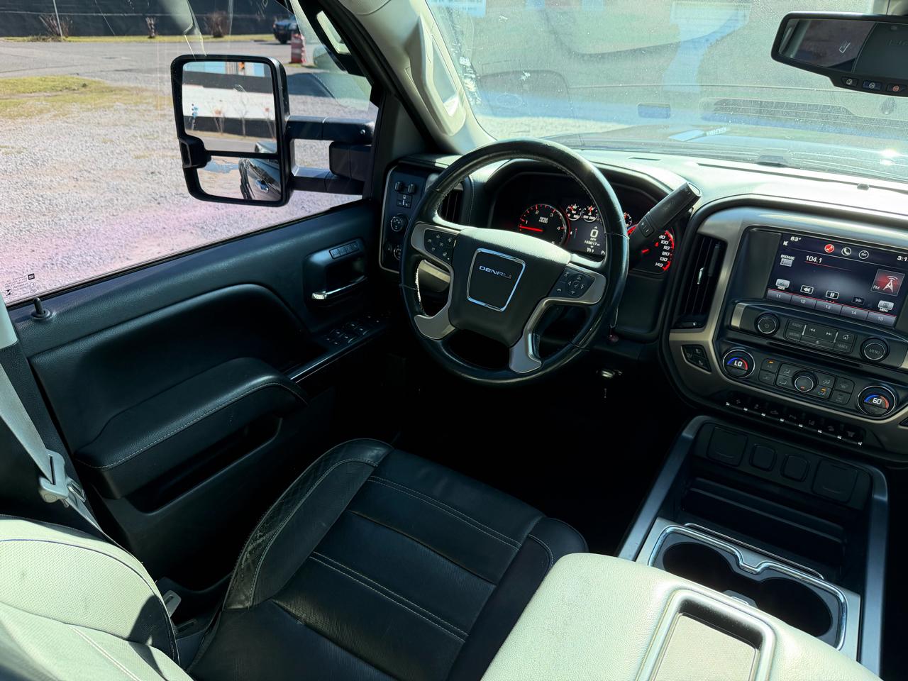 GMC Sierra 3500HD Denali Crew Cab 4WD 2015