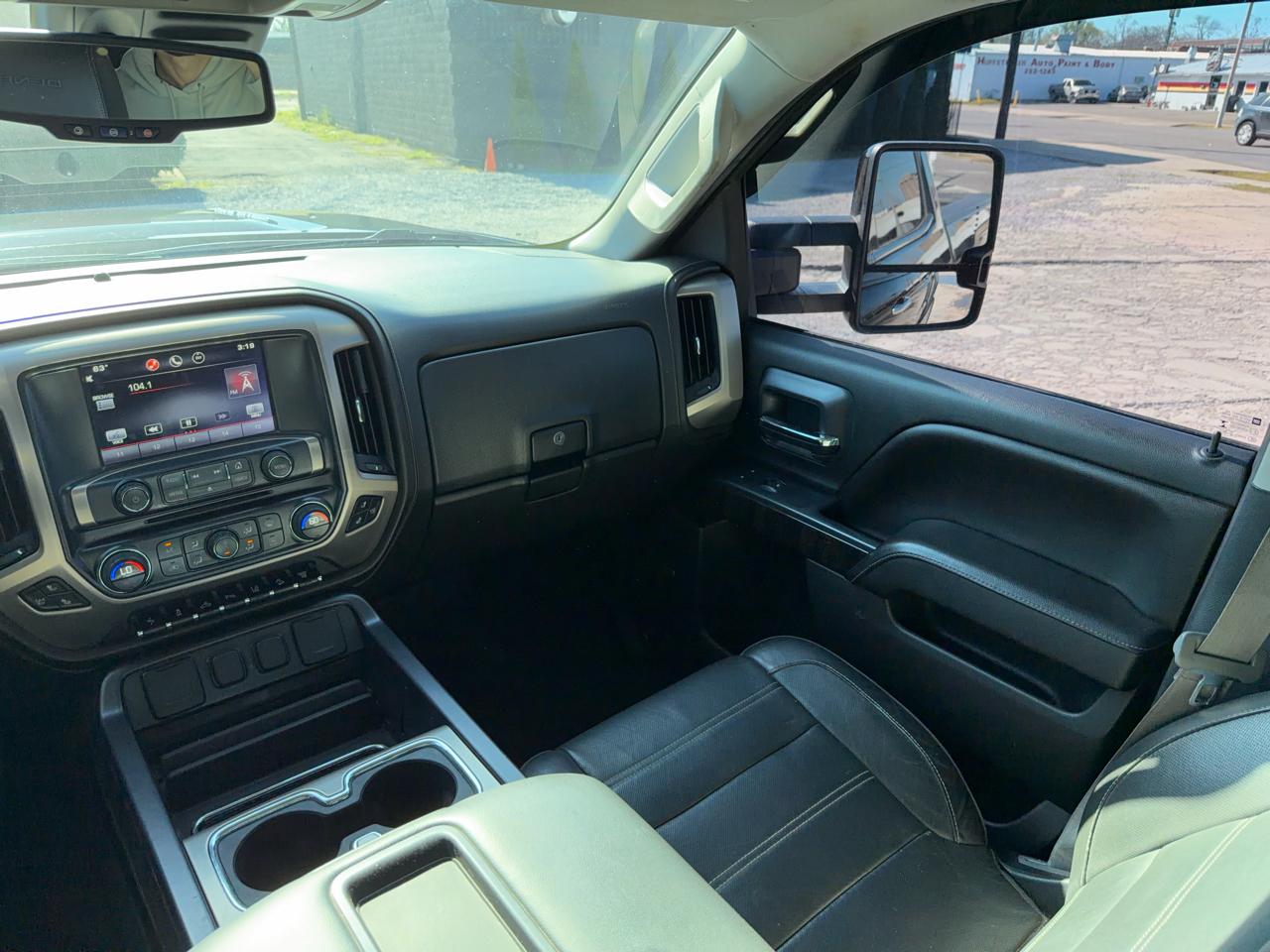 GMC Sierra 3500HD Denali Crew Cab 4WD 2015