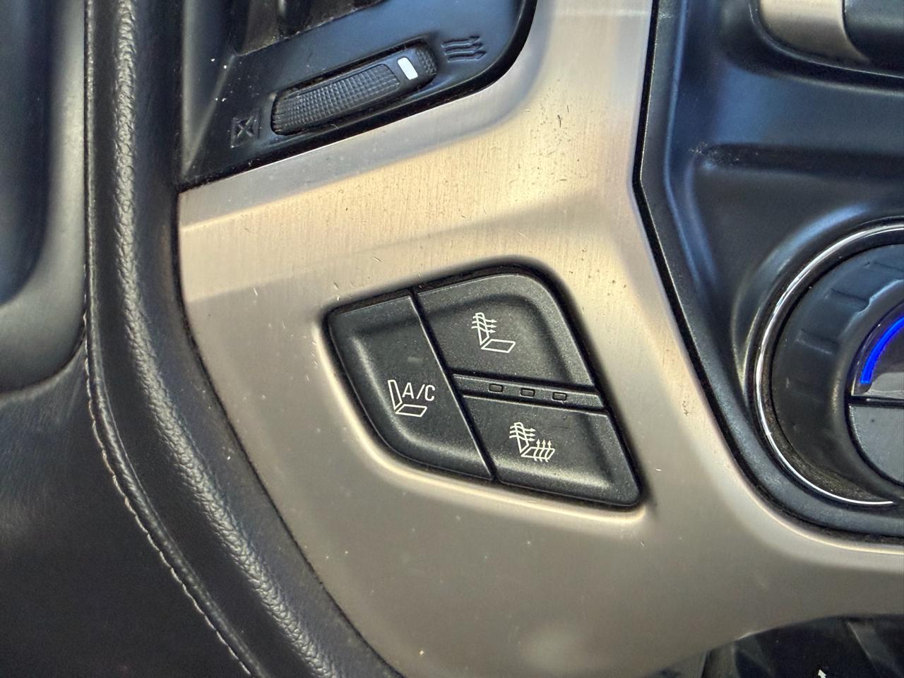 GMC Sierra 3500HD Denali Crew Cab 4WD 2015