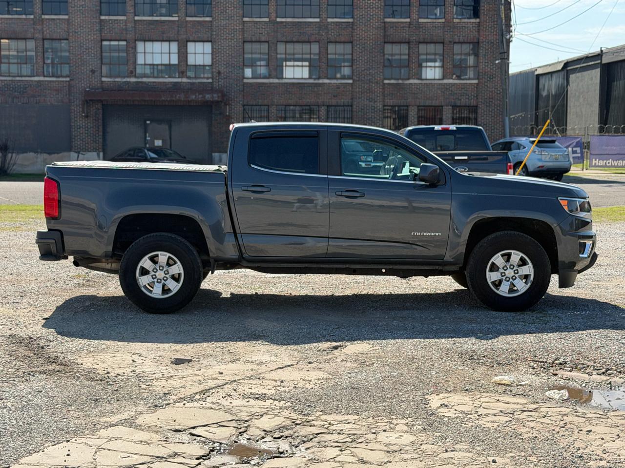 Chevrolet Colorado Work Truck Crew Cab 2WD Short Box 2017