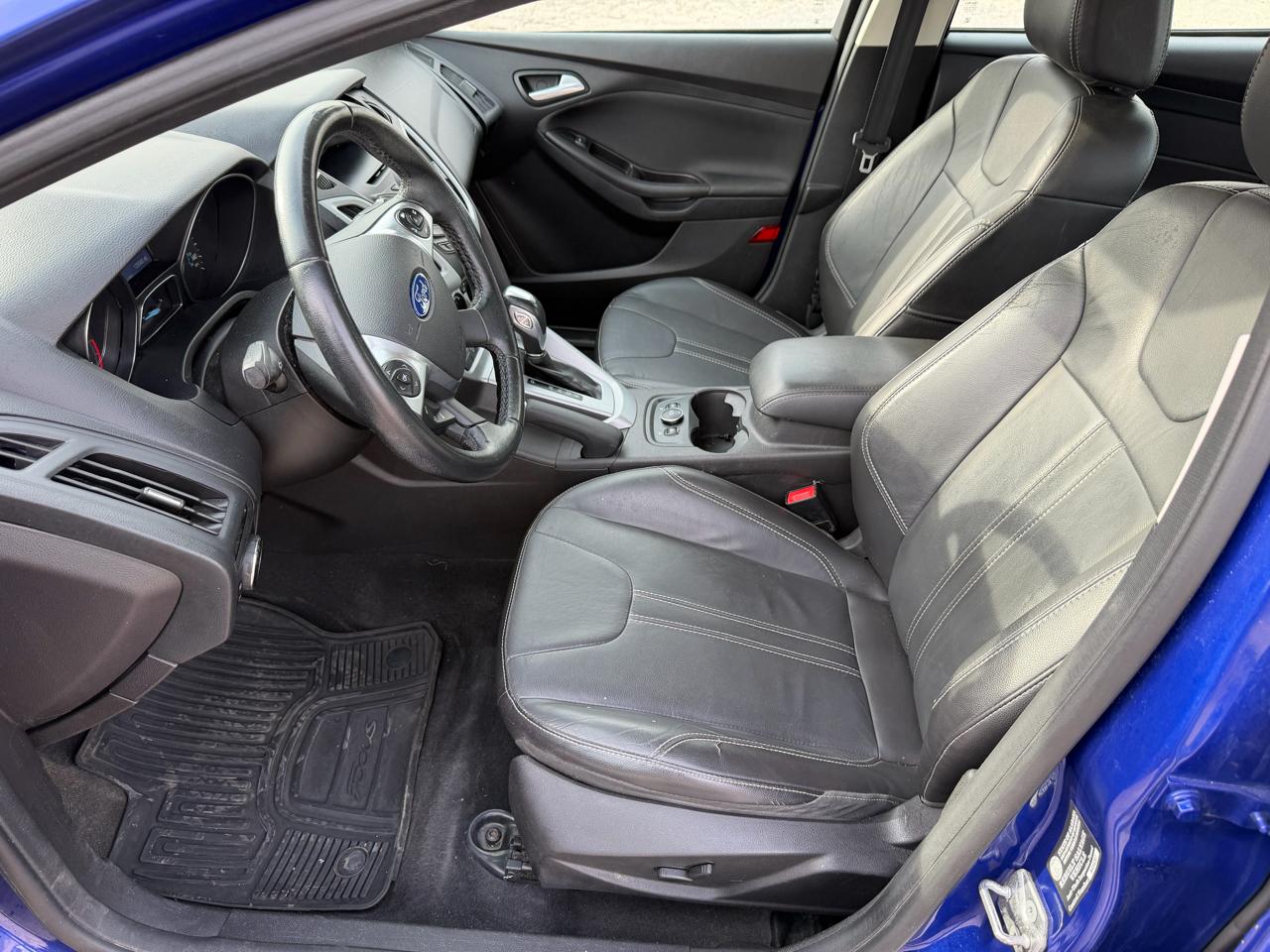 Ford Focus SE Sedan 2014