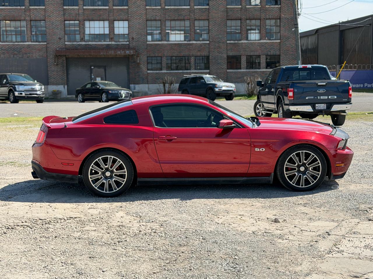 Ford Mustang GT Coupe 2011