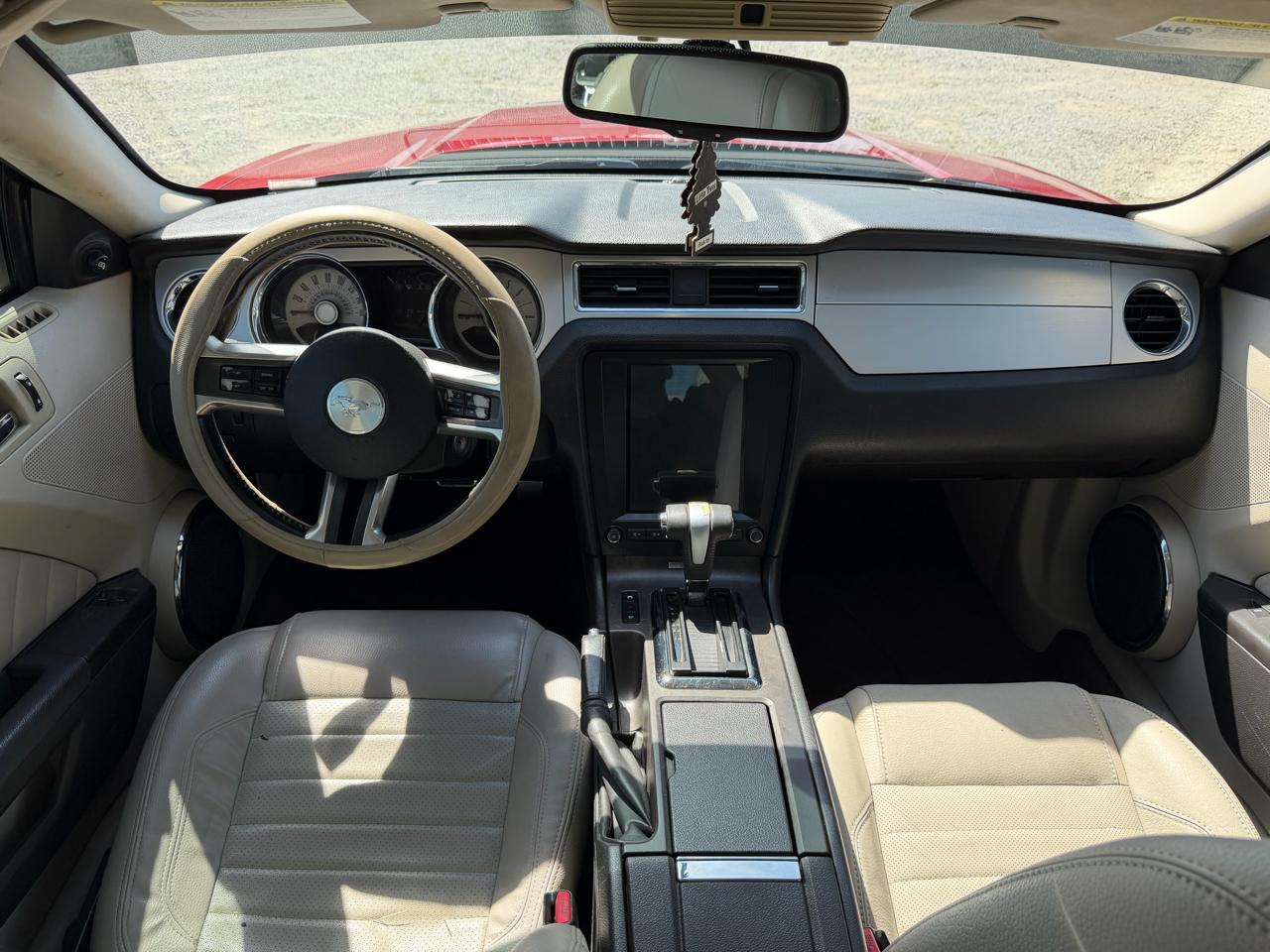 Ford Mustang GT Coupe 2011