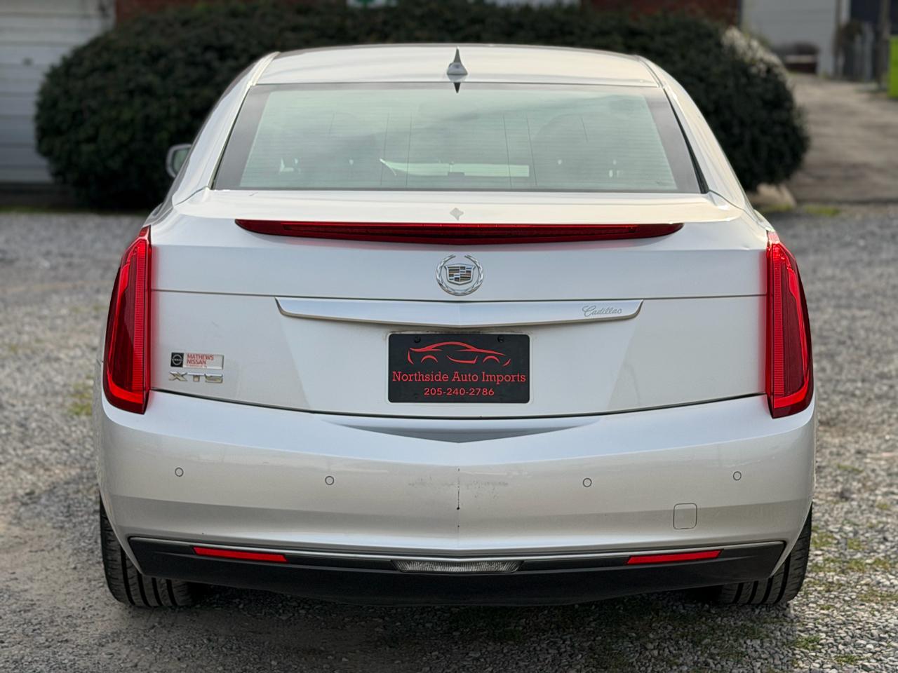 Cadillac XTS Base 2013
