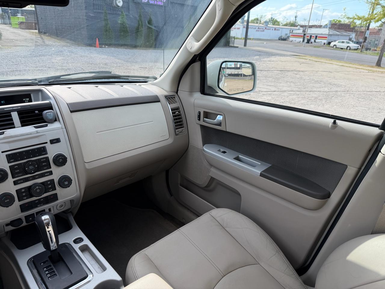 Mercury Mariner Premier I4 2WD 2010