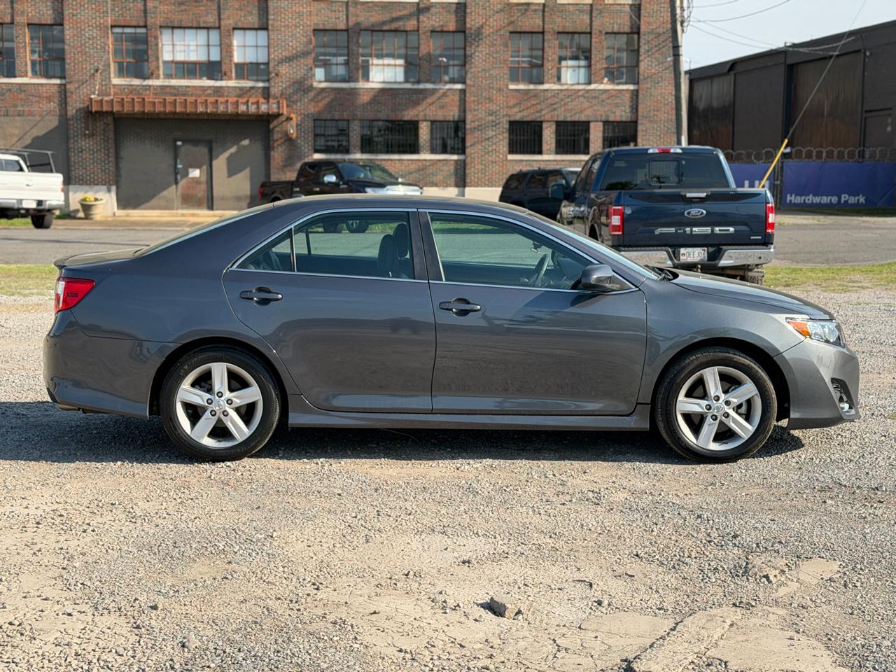 Toyota Camry L 2012