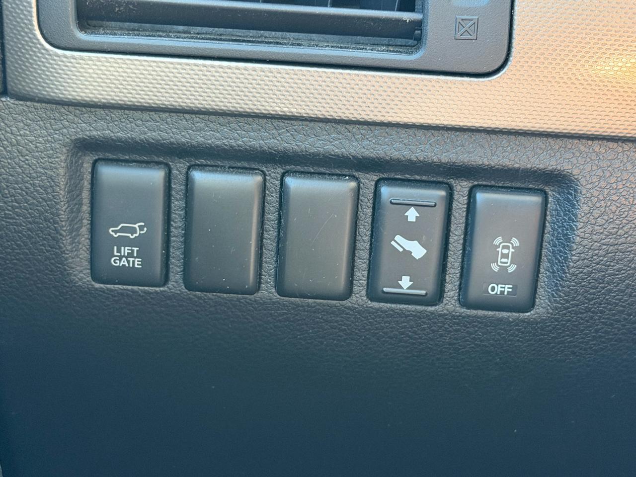 Nissan Armada SE 2WD 2008