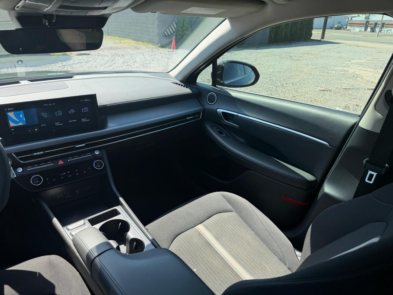 Hyundai Sonata SEL 2024