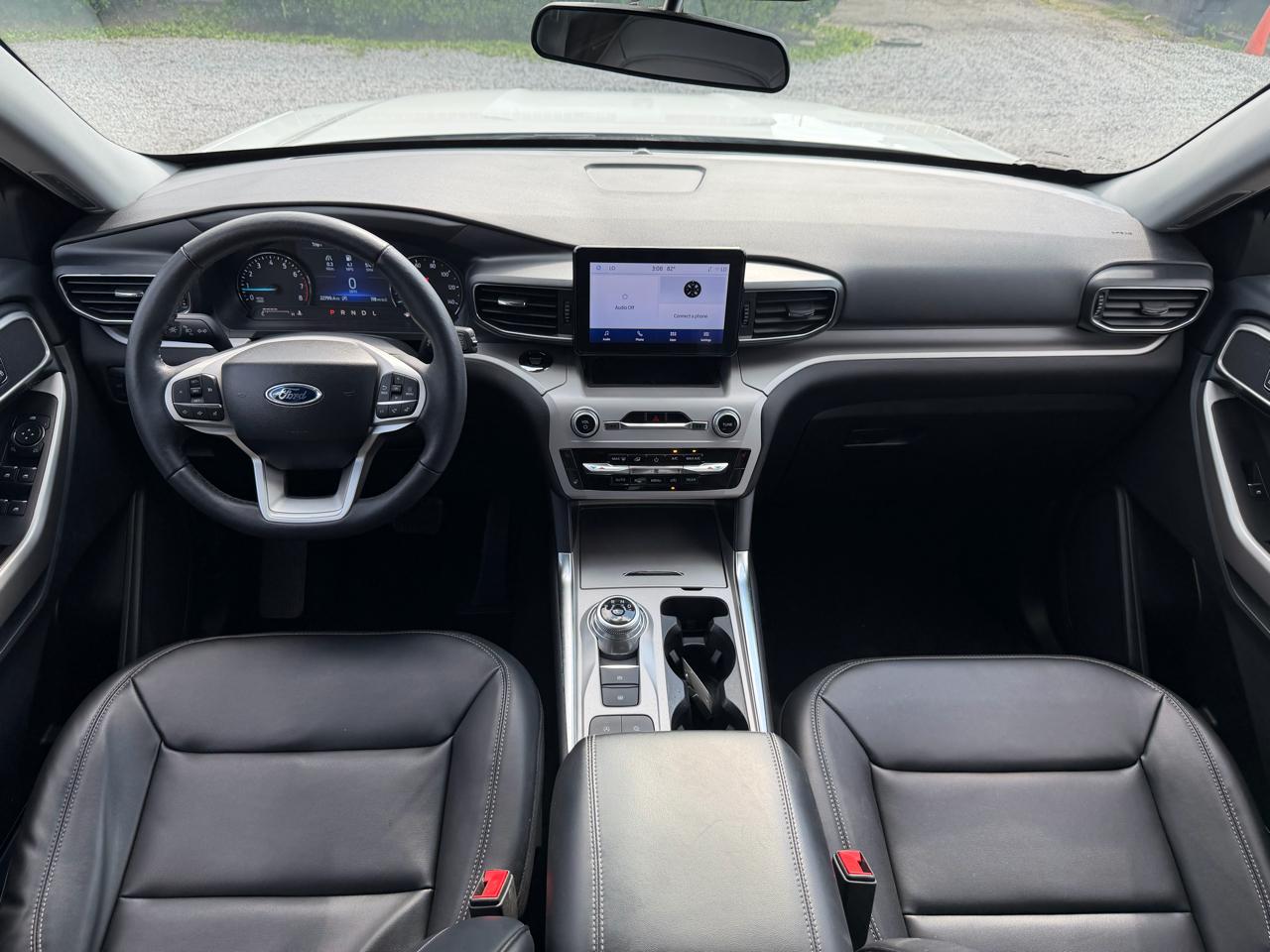 Ford Explorer XLT 2024