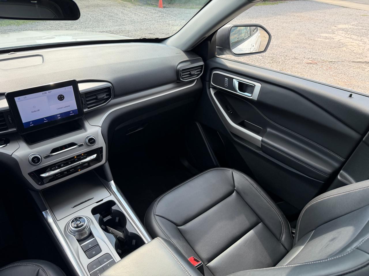 Ford Explorer XLT 2024