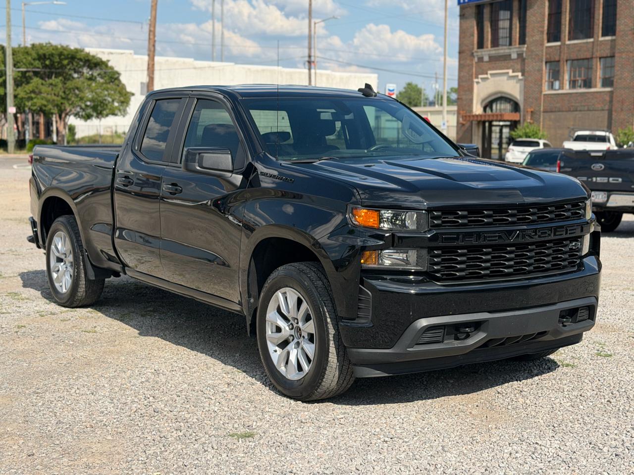 Chevrolet Silverado 1500 Custom Double Cab 4WD 2021