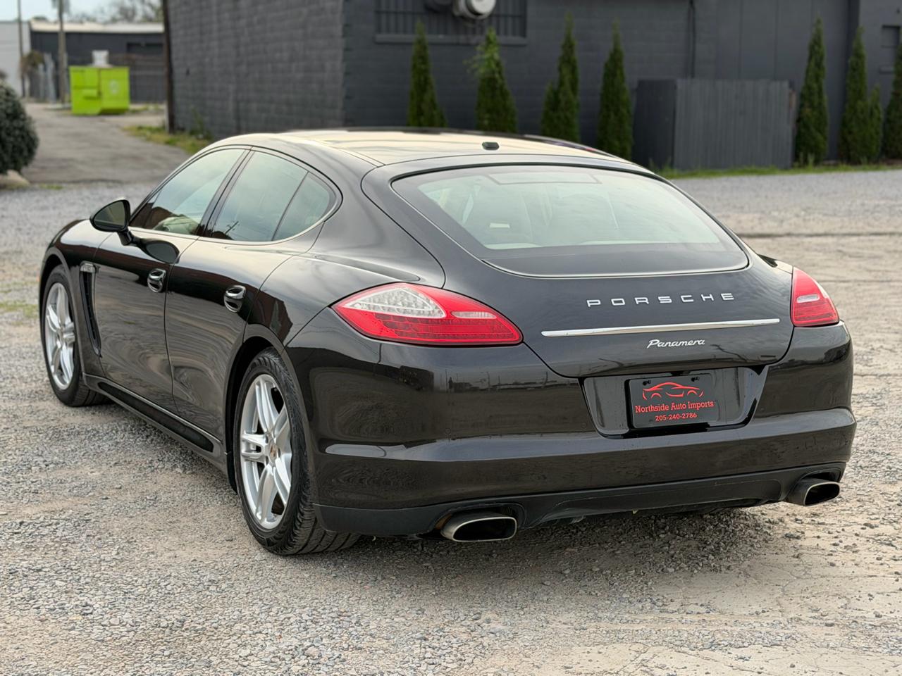 Porsche Panamera 4 2012