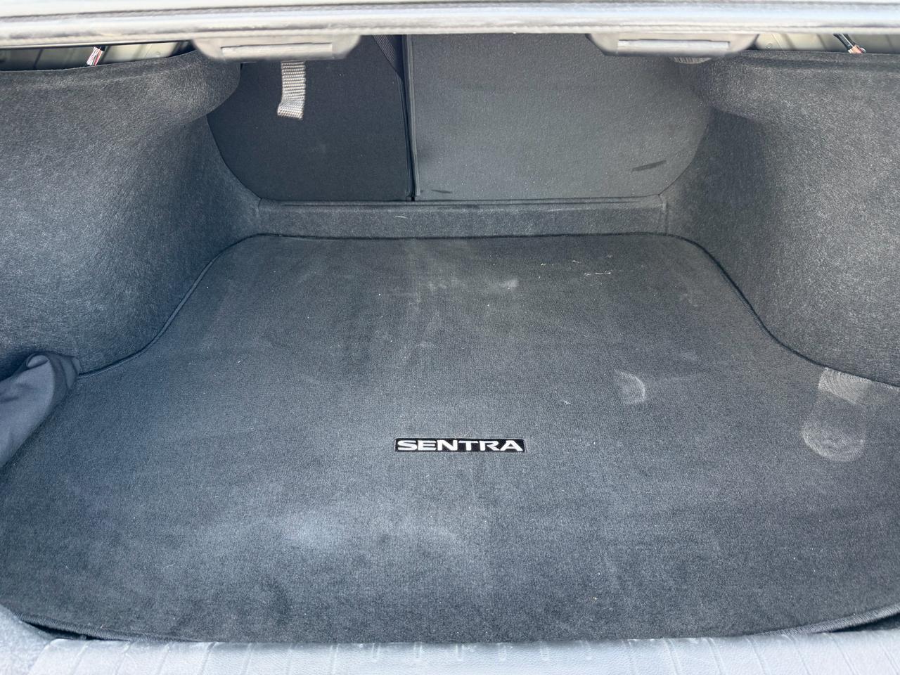 Nissan Sentra SV 2025