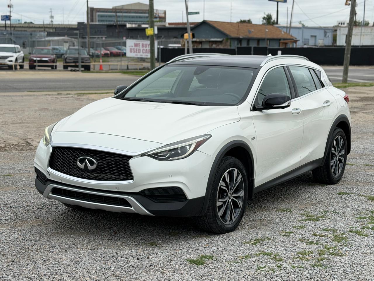 Infiniti QX30 LUXE AWD 2019