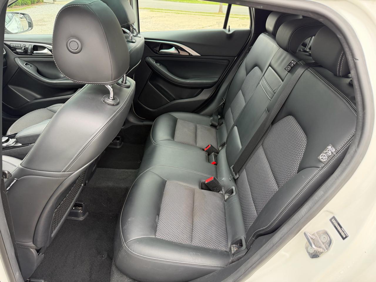 Infiniti QX30 LUXE AWD 2019