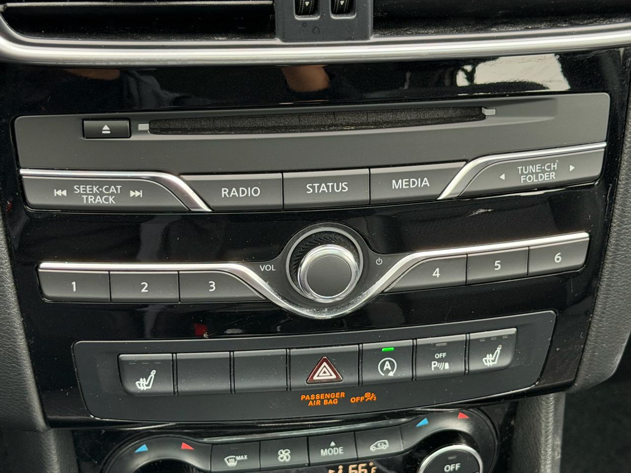Infiniti QX30 LUXE AWD 2019
