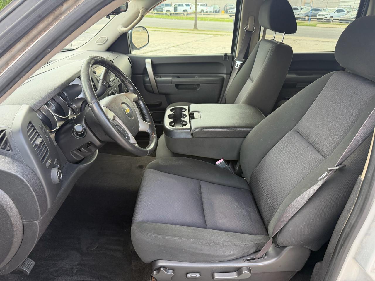 Chevrolet Silverado 1500 LT Crew Cab 4WD 2013