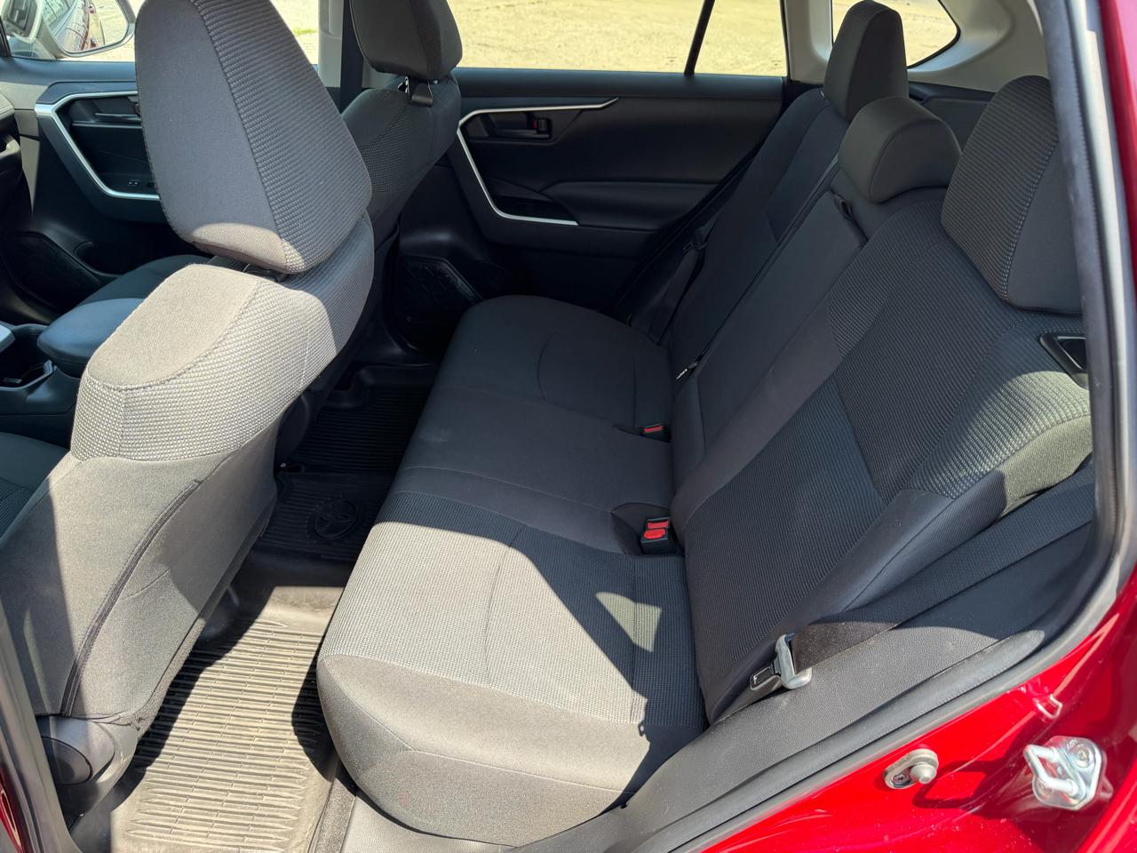 Toyota RAV4 LE 2023