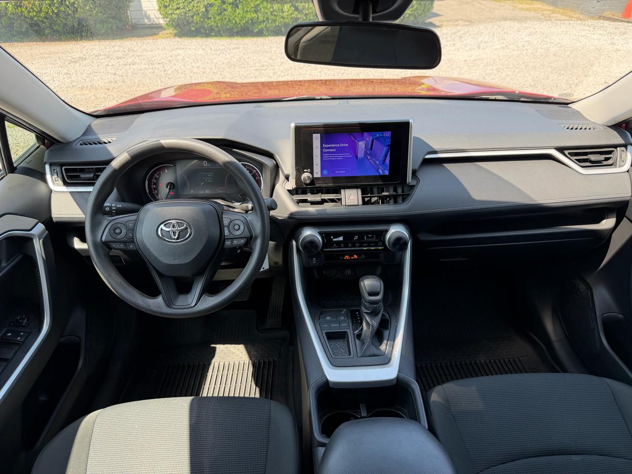 Toyota RAV4 LE 2023