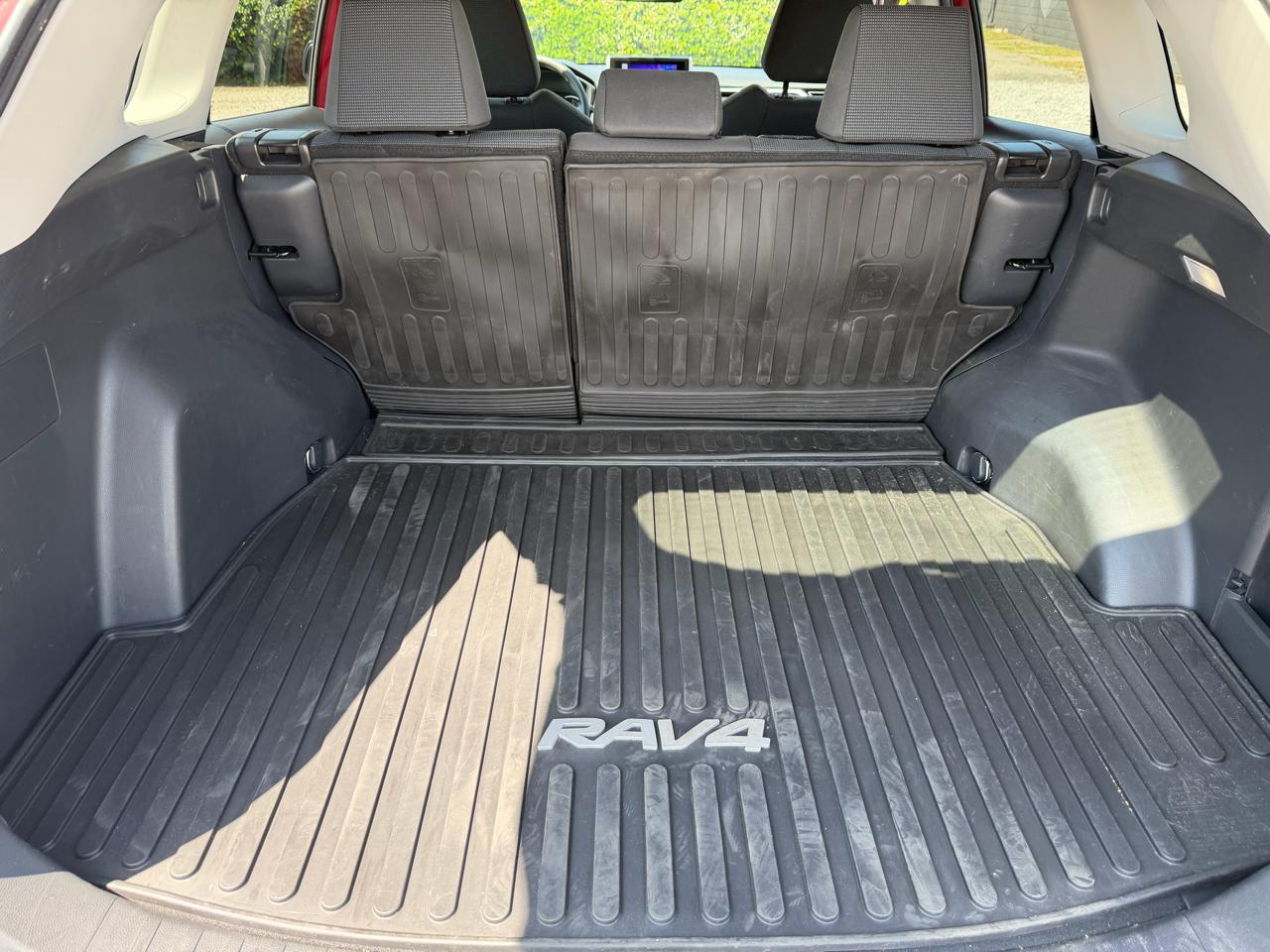 Toyota RAV4 LE 2023