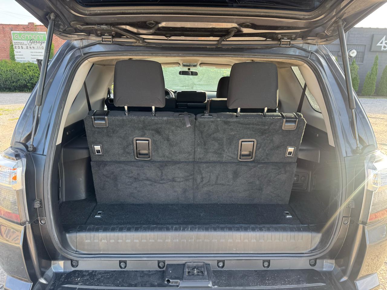 Toyota 4Runner SR5 4WD 2016