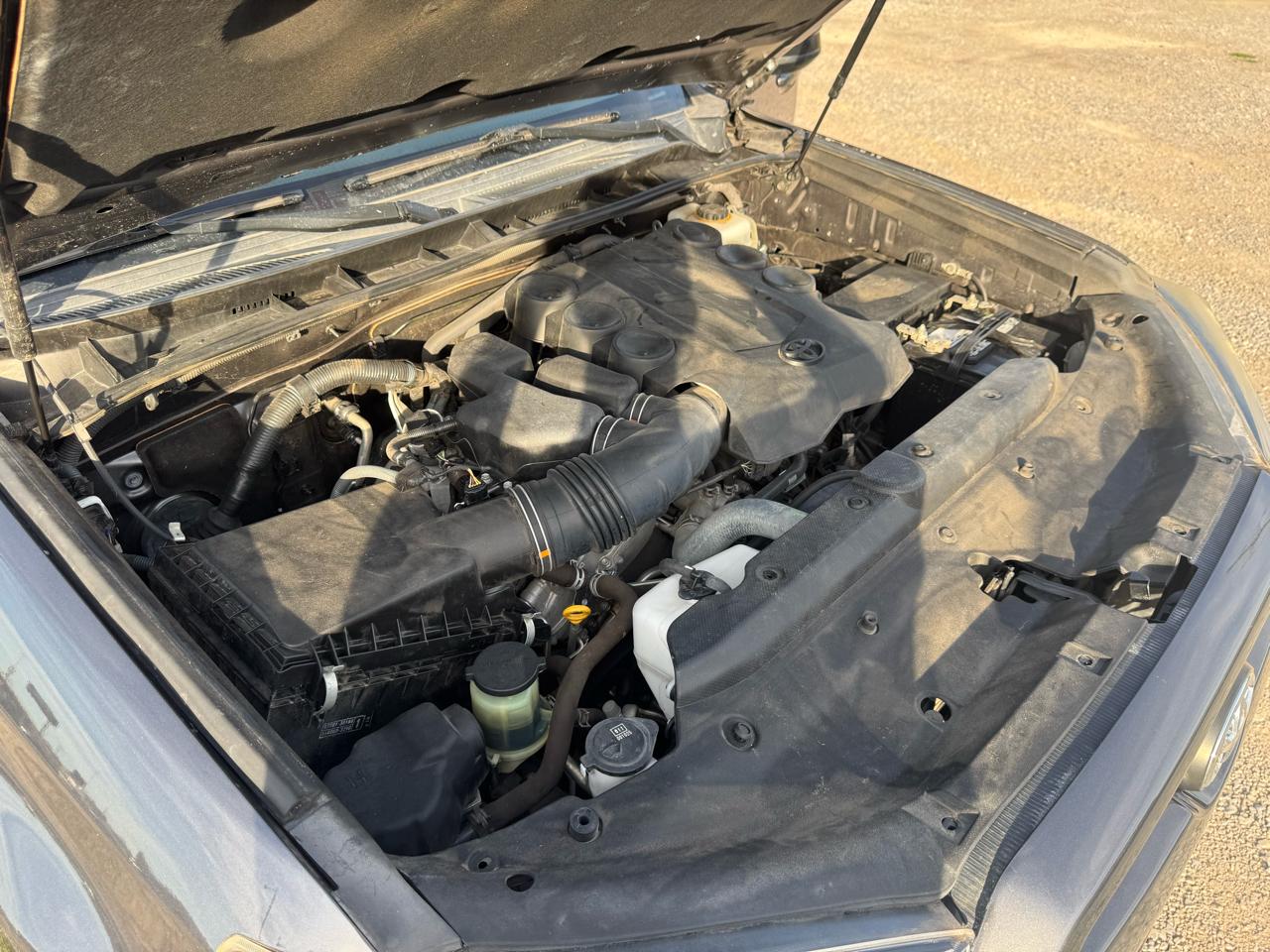 Toyota 4Runner SR5 4WD 2016