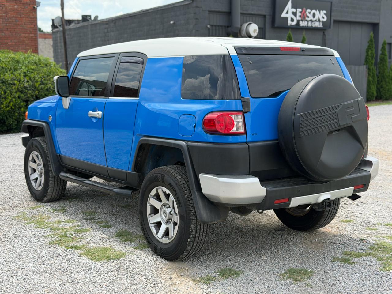 Toyota FJ Cruiser  2007