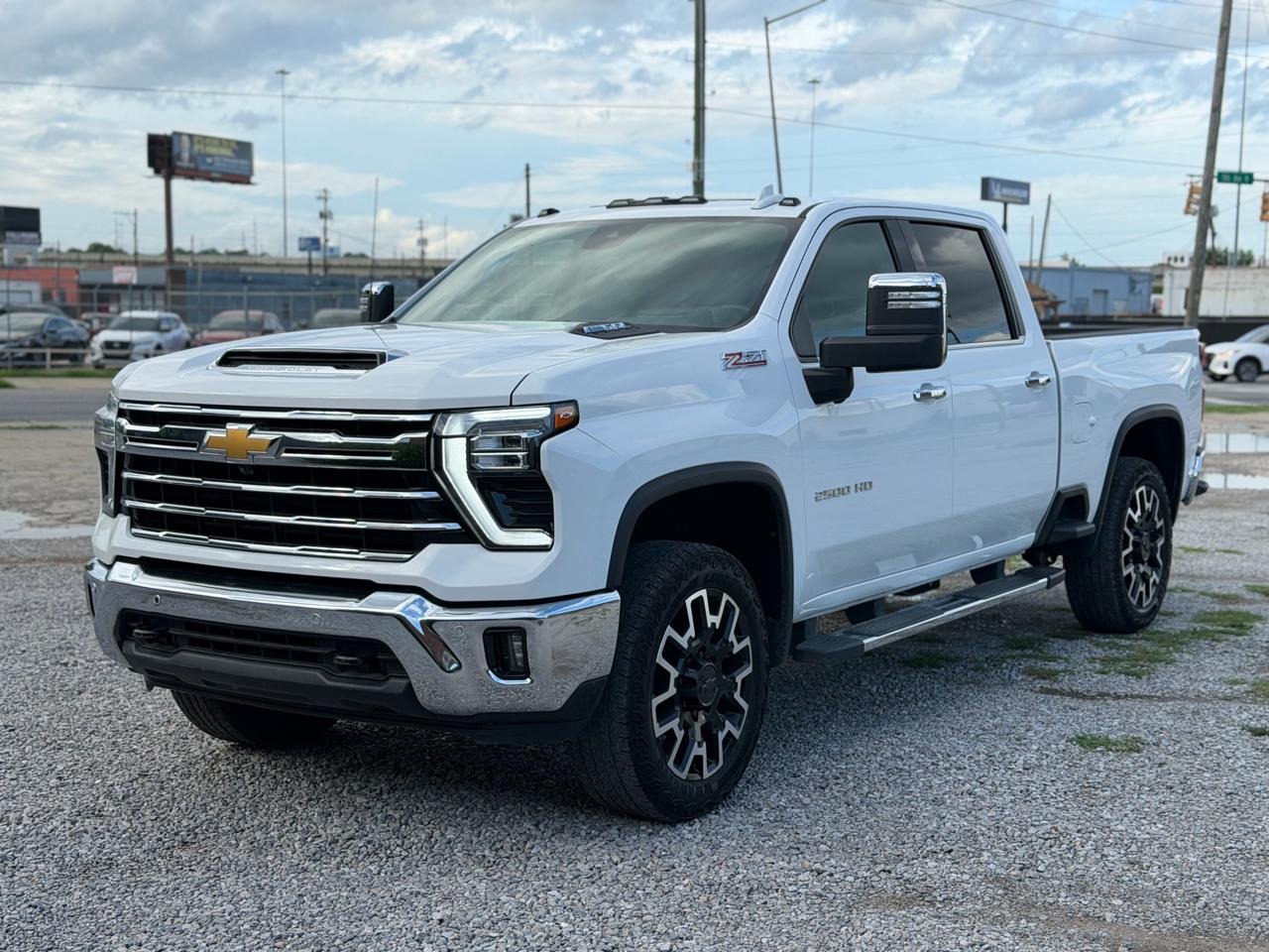 Chevrolet Silverado 2500HD LTZ Crew Cab 4WD 2025