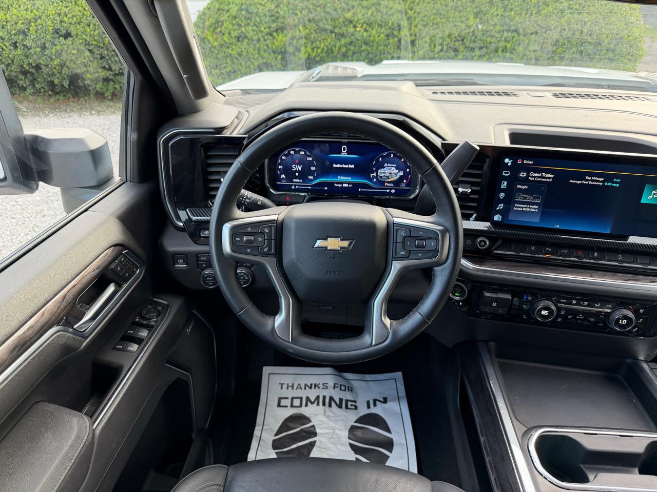 Chevrolet Silverado 2500HD LTZ Crew Cab 4WD 2025