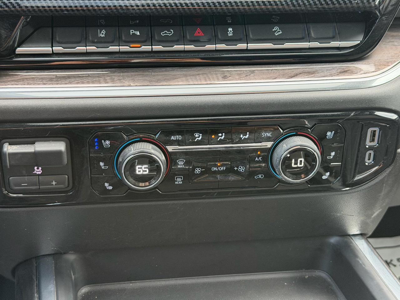 Chevrolet Silverado 2500HD LTZ Crew Cab 4WD 2025