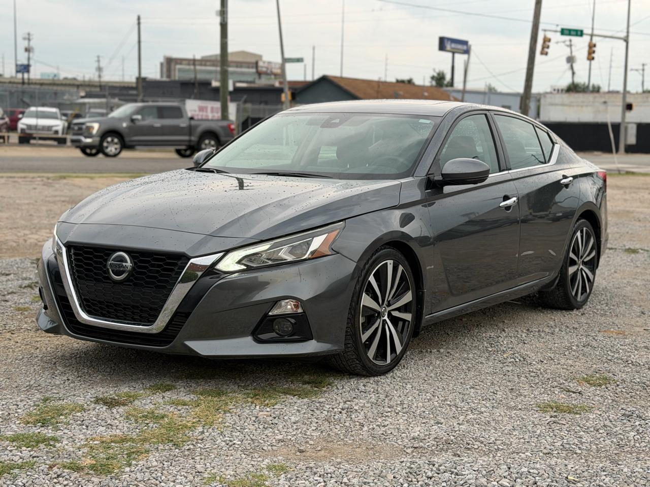 Nissan Altima  2020