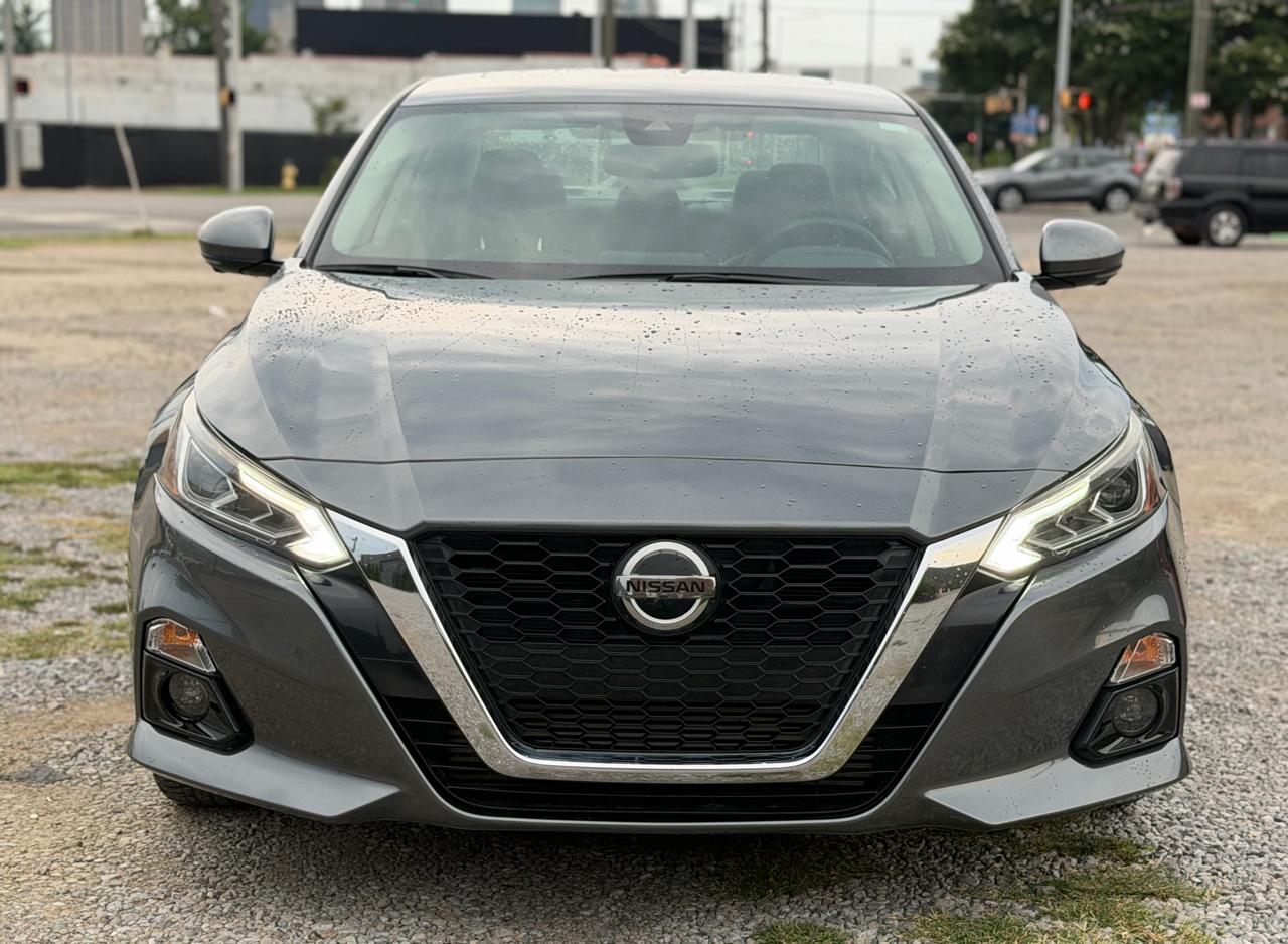 Nissan Altima  2020