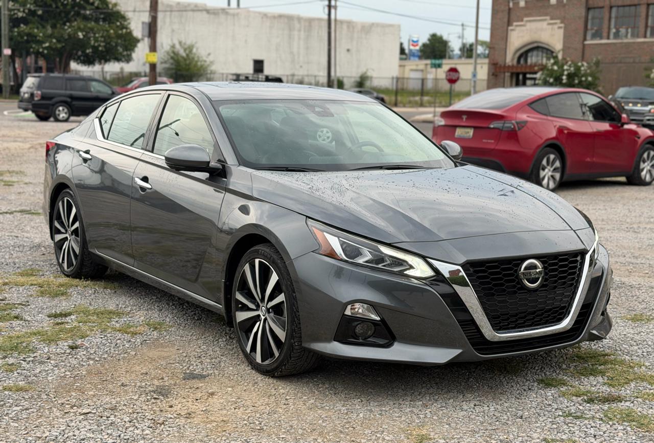 Nissan Altima  2020