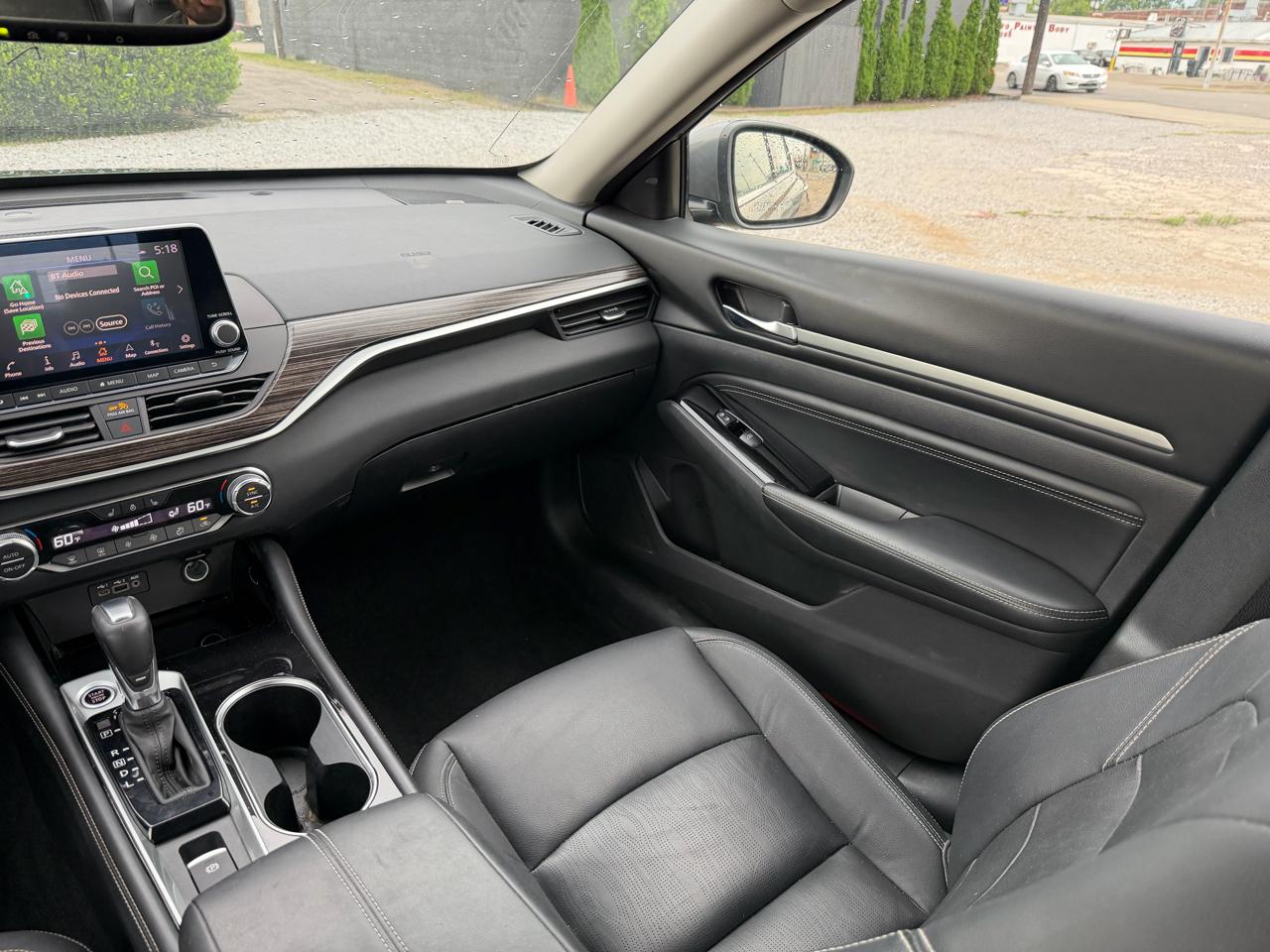 Nissan Altima  2020