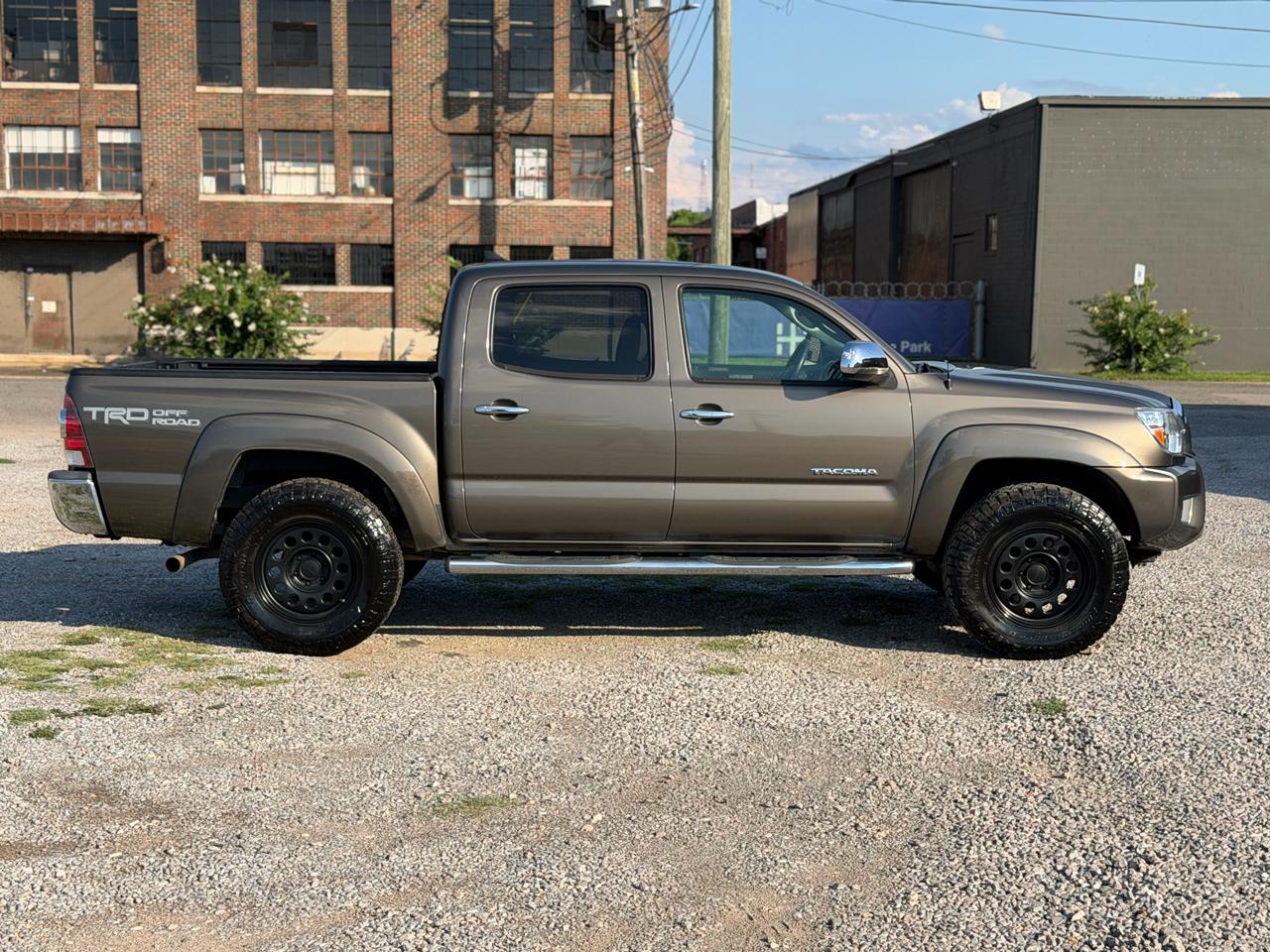 Toyota Tacoma  2015