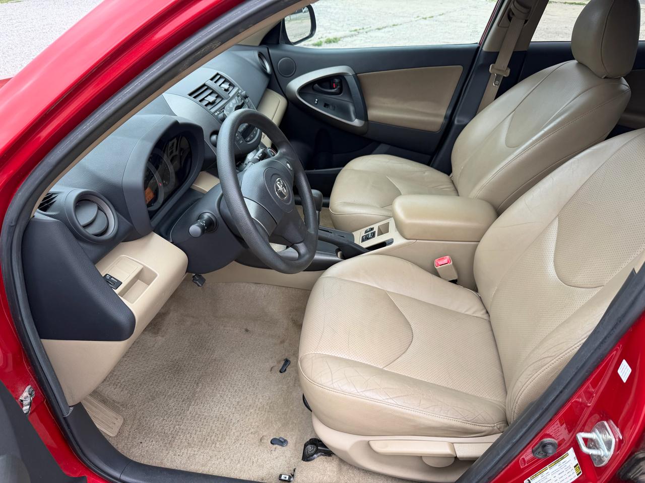 Toyota RAV4  2010