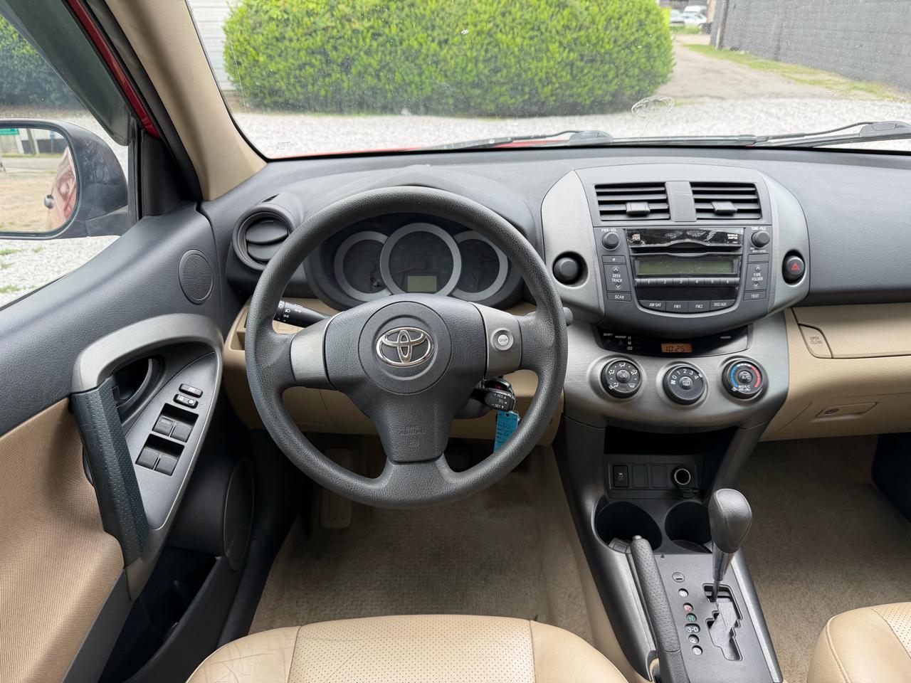 Toyota RAV4  2010