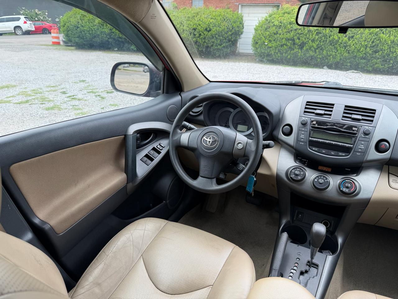 Toyota RAV4  2010