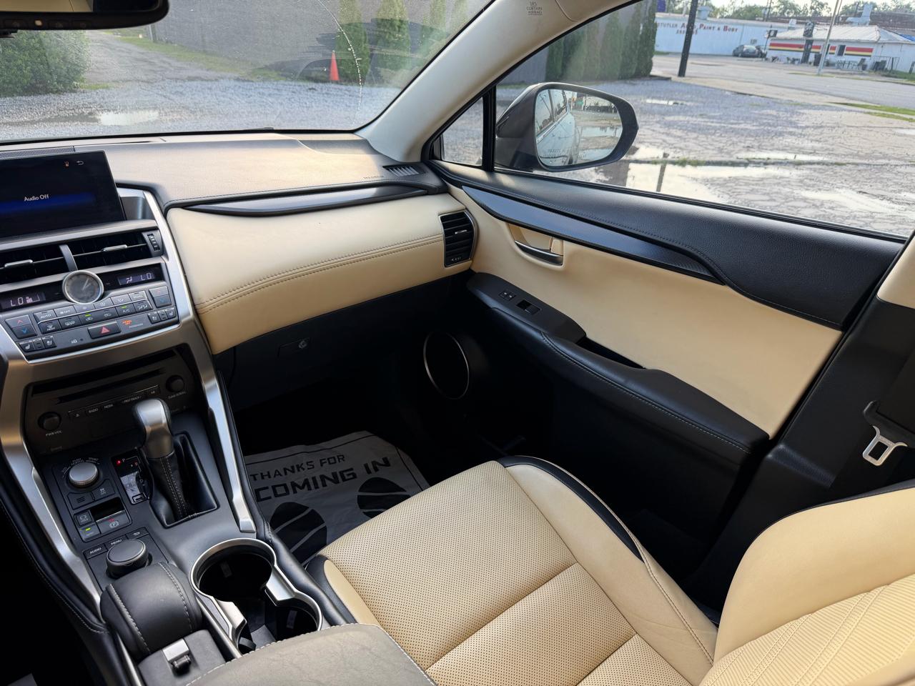 Lexus NX 200t  2016