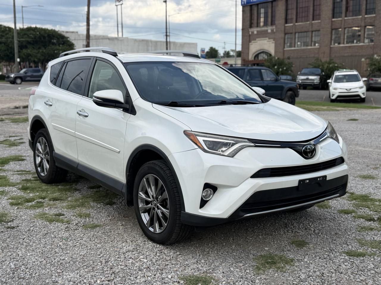 Toyota RAV4 Limited AWD 2018